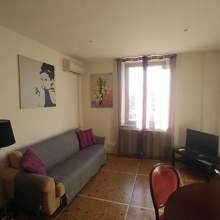 Vatican Anchorage Holiday Apartmán Řím