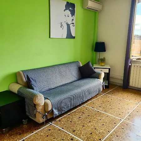 Vatican Anchorage Holiday Apartmán *